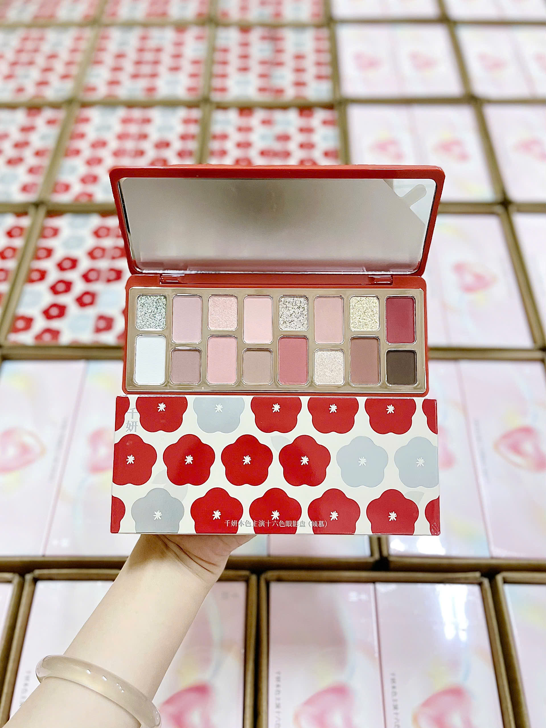 Bảng Phấn Mắt 16 Ô Qianyan Cheeryep True Colors Starring 14.5g - Ảnh 10