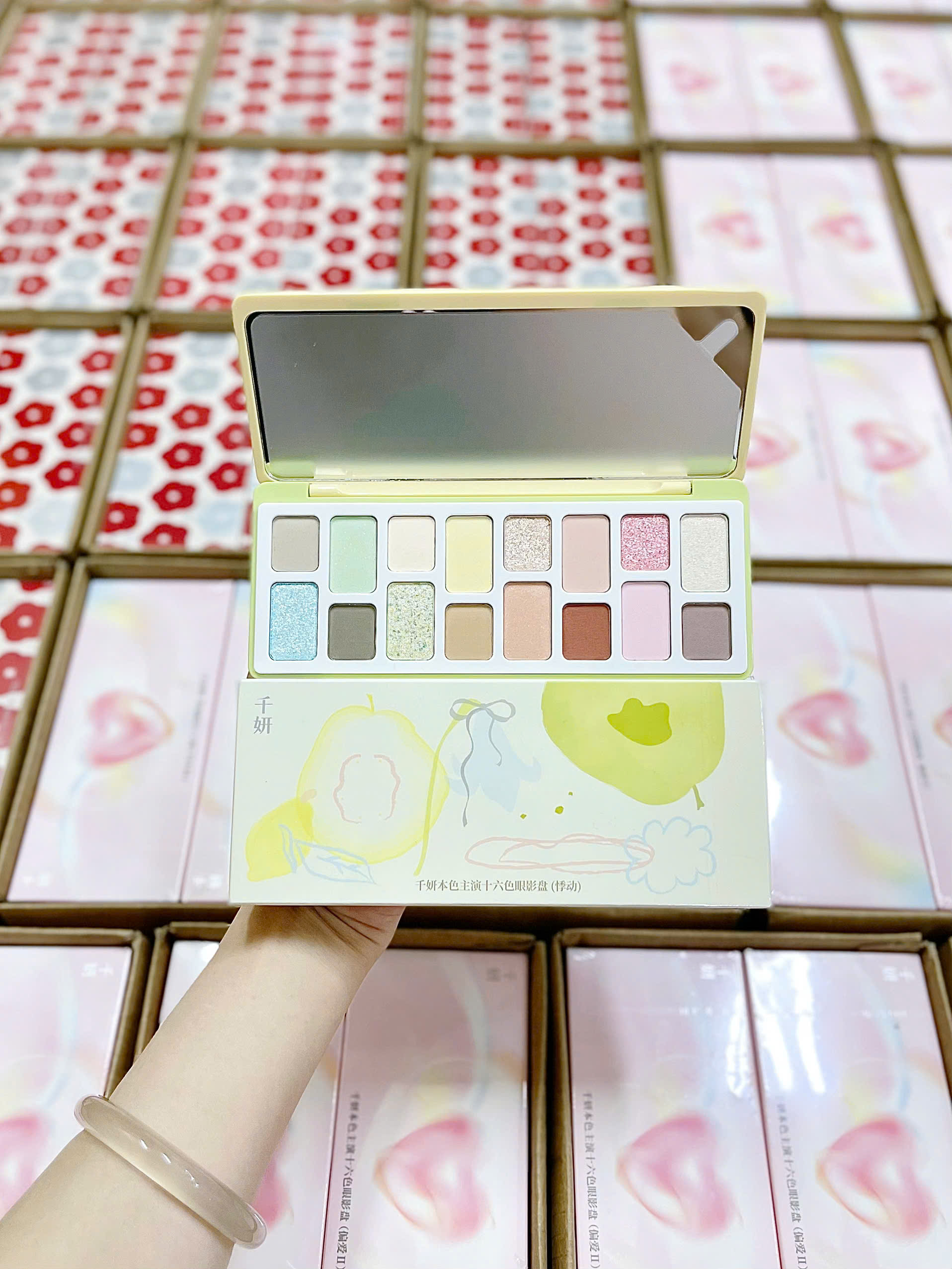 Bảng Phấn Mắt 16 Ô Qianyan Cheeryep True Colors Starring 14.5g - Ảnh 8