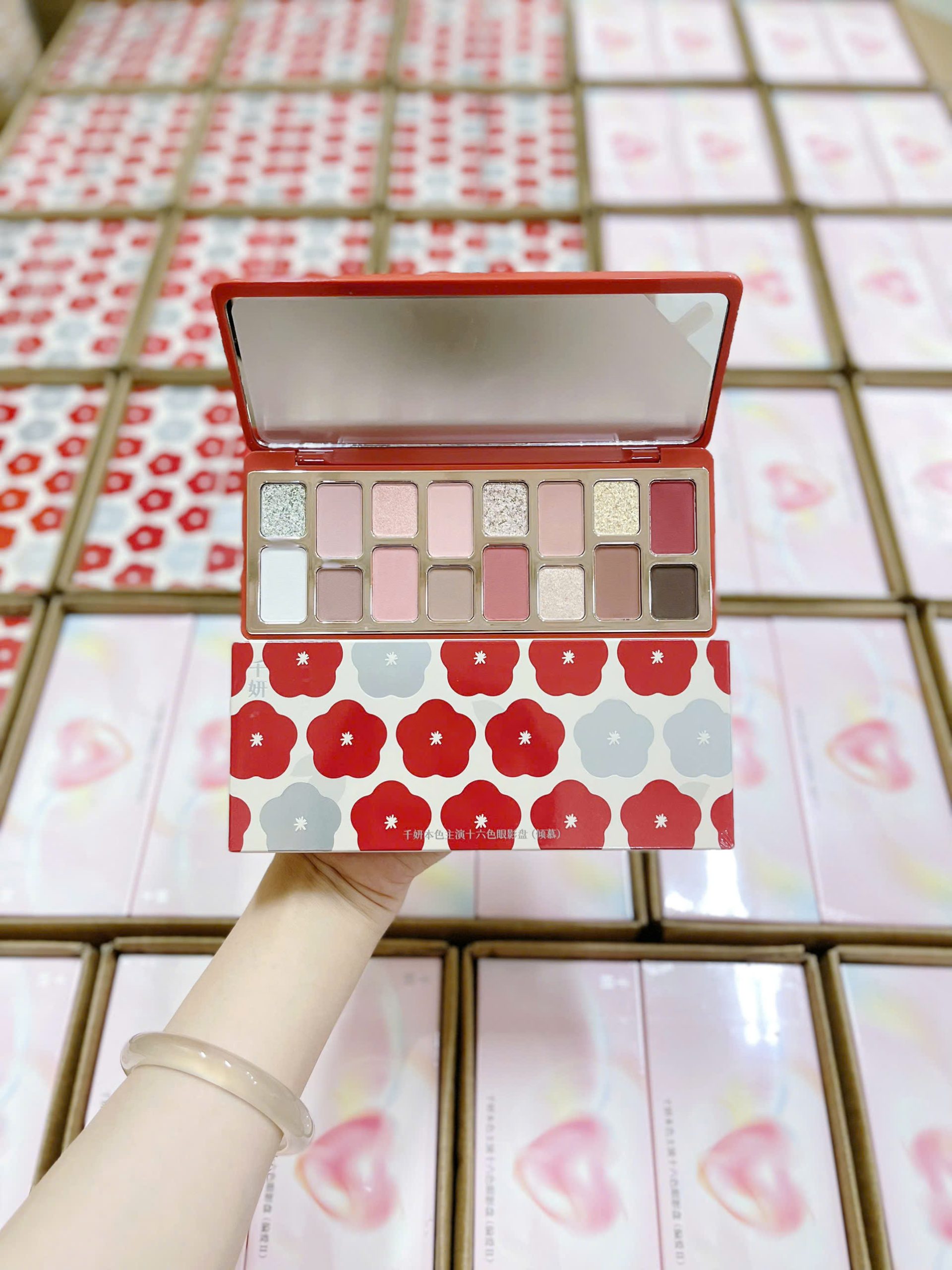 Bảng Phấn Mắt 16 Ô Qianyan Cheeryep True Colors Starring 14.5g - Ảnh 6