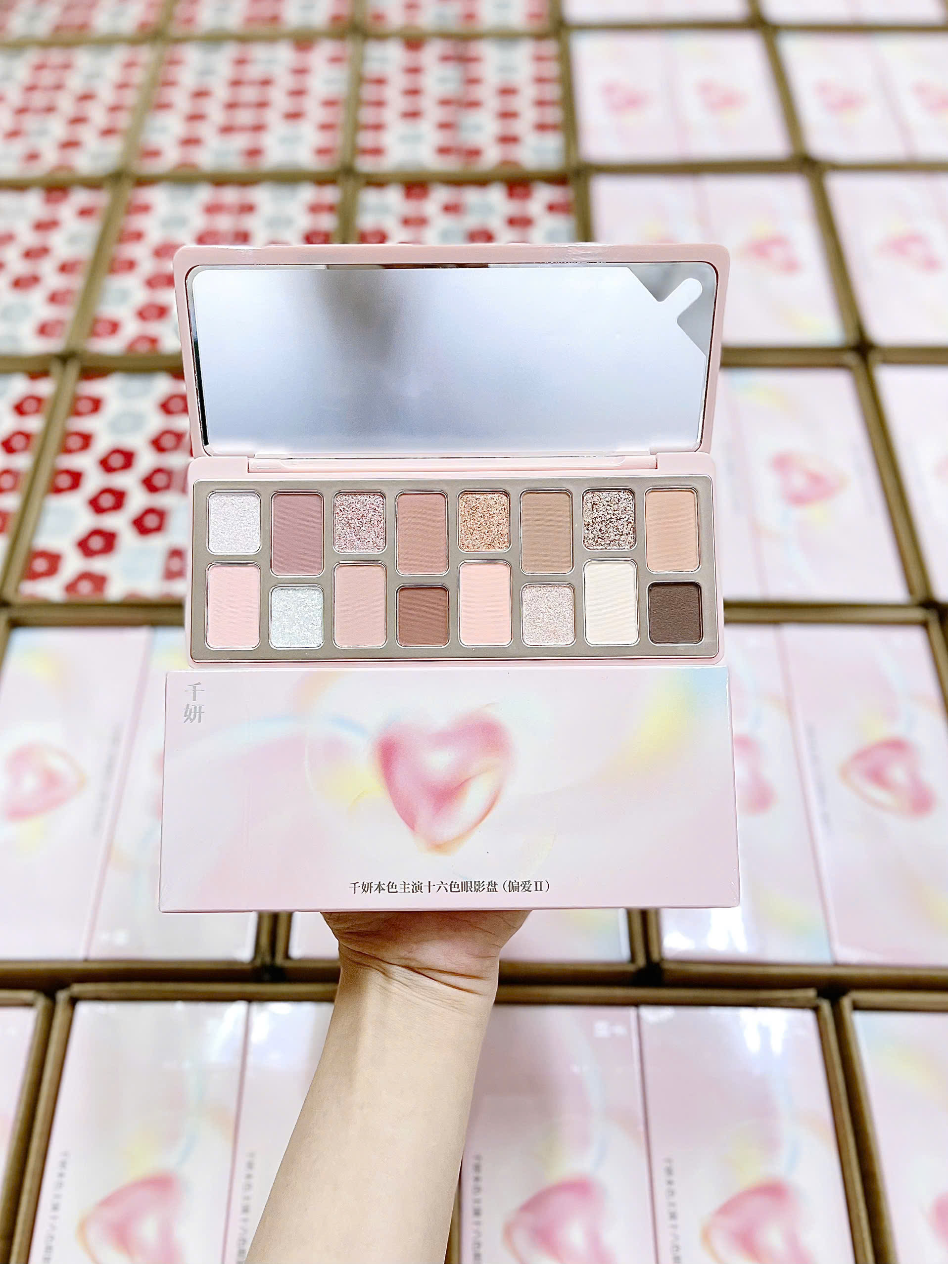 Bảng Phấn Mắt 16 Ô Qianyan Cheeryep True Colors Starring 14.5g - Ảnh 4